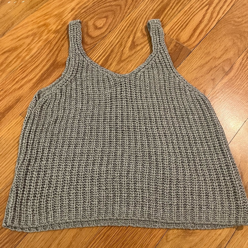 Juniors tank top - Picture 2 of 3